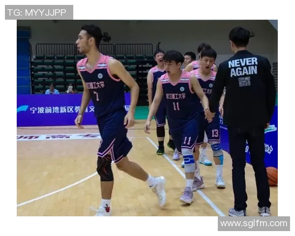 深圳篮球队的整体压制策略解析与深度剖析篮球战术的成功之道