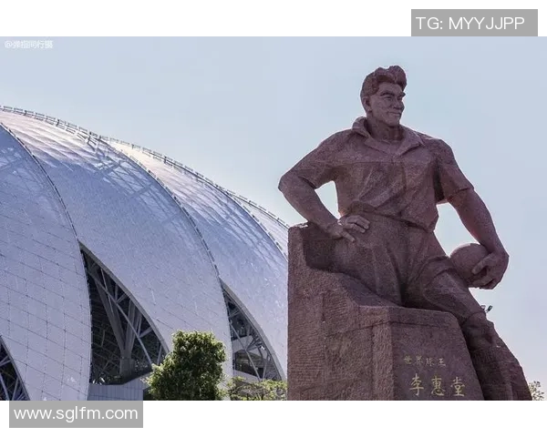 足球明星在广东的独特译名与文化解读探讨